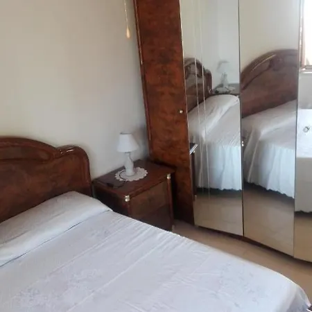 Apartment Fronte Del Porto Isola di Ustica