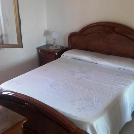 Fronte Del Porto Apartment *